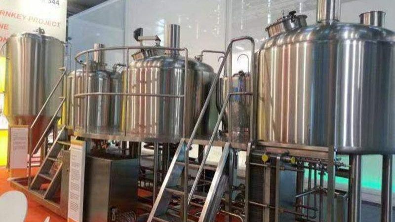 炒菜机器人：简化还是繁琐？揭秘自动化炒菜流程